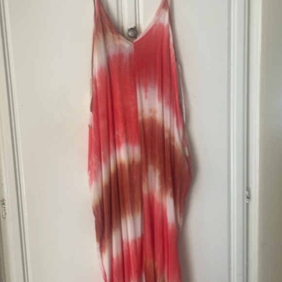 Lovestitch tie dyed  v neck adjustable strap never worn - Picture 4 of 5